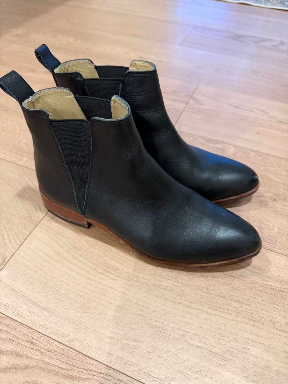 Nisolo Everyday Eva Chelsea Boots